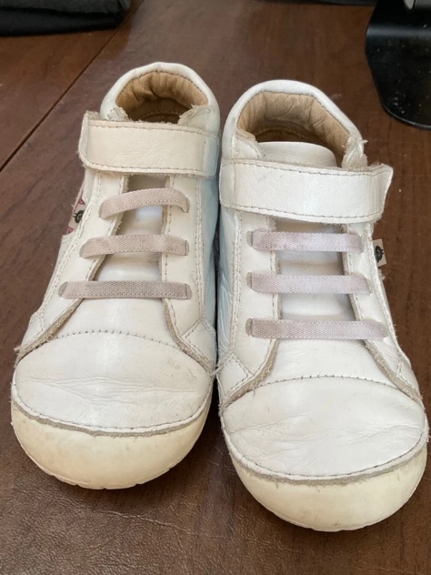 Old Soles White And Pink Heart Baby Sneaker . Size 9